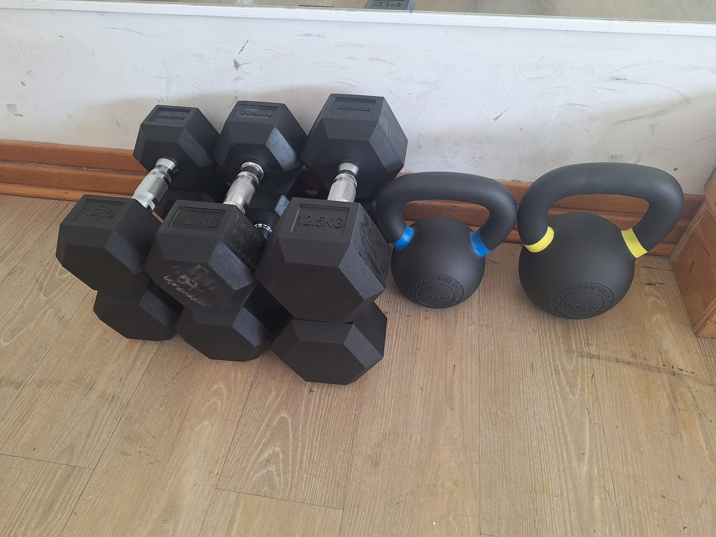 Customer photo review of Par de Mancuernas Hexagonales 2.5 a 17.5 KG IRONSIDE
