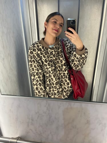 Hélène V. review of LEOPARD BOMBER RIBBED MUM JACKET image 1 out of 1