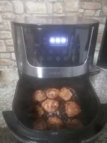 Customer photo review of Friteuza cu aer cald Novio Air Fryer, capacitate 7L, 1400W, 8 programe de gatire, functie grill, afisaj digital