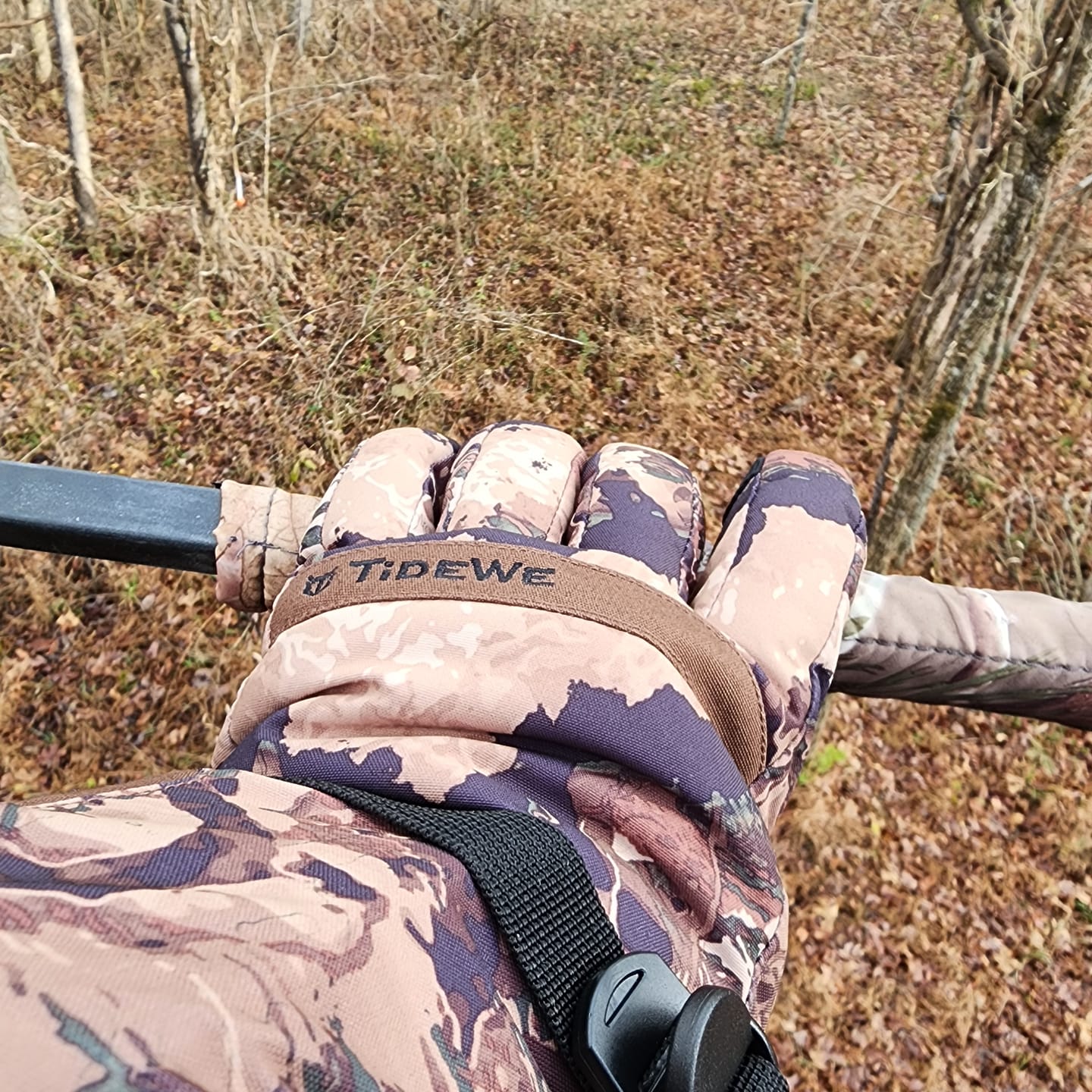 Customer photo review of Heated Insulated Hunting Gloves