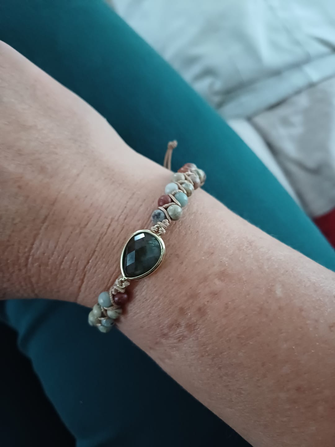Customer photo review of Bracelet Tressé "Audace" en Jaspe & Labradorite