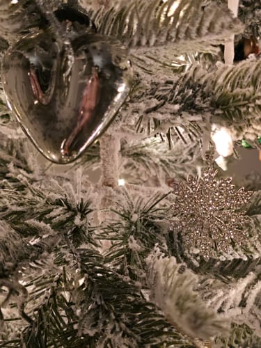 Customer photo review of Set Of 4 Jeweled Christmas Ornaments - Holiday Decor