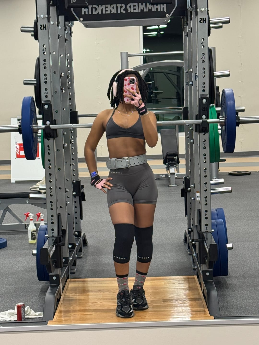 Customer photo review of 914 Knee Sleeves