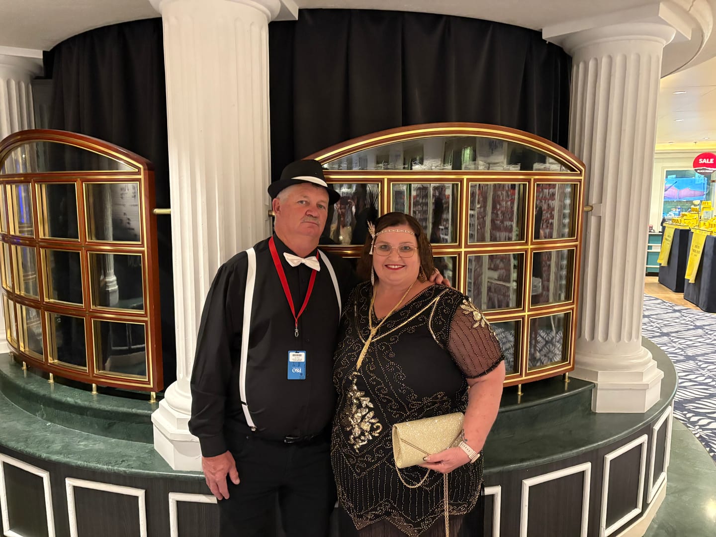 Customer photo review of 1920s Black & Gold Evelyn Plus Size Gatsby Dress