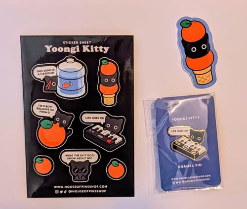 Customer photo review of [PREORDER] Yoongi Kitty Pins