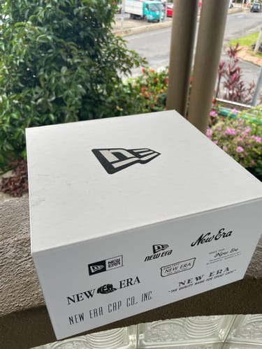 Customer photo review of New Era Premium Gifting Packaging Box [NOT FOR SALE]