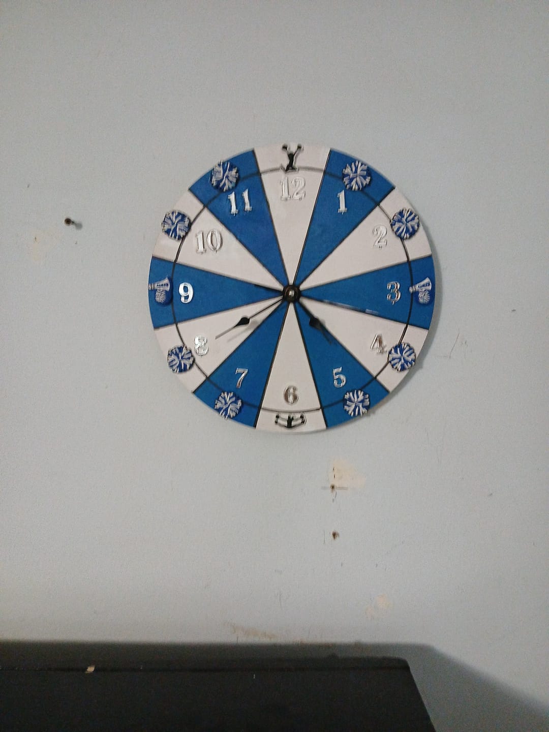 Customer photo review of Unfinished Wood Circle Round | Circle Blank | DIY Craft Cutout | Up to 36" 12" / 1/2"