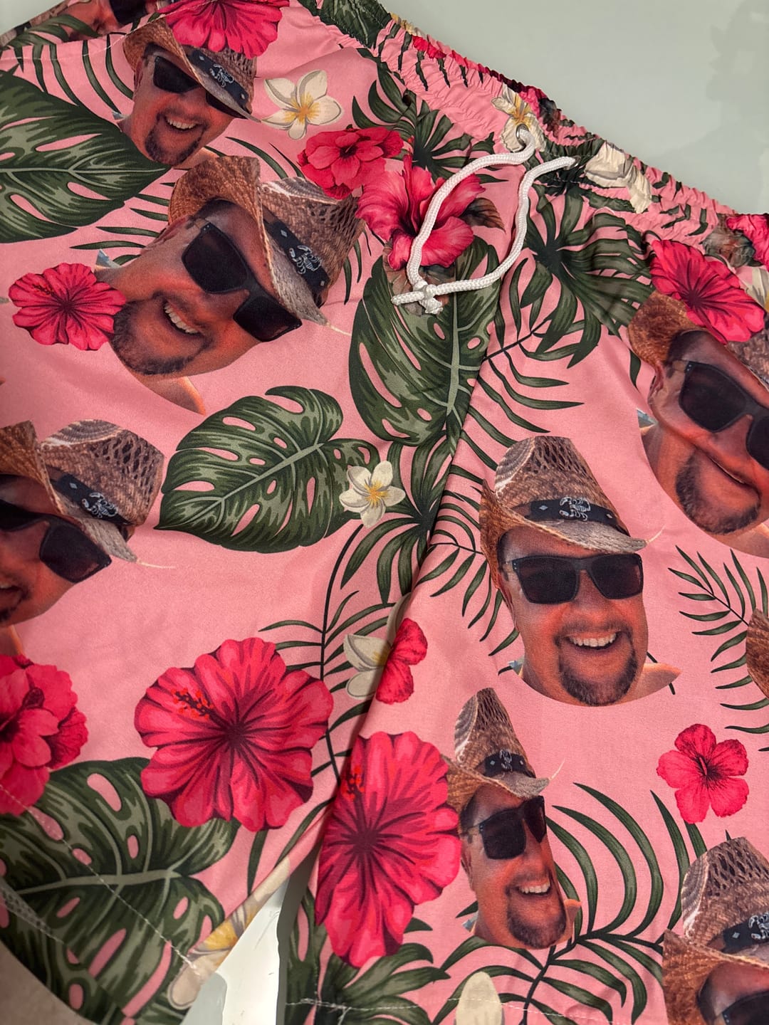 Customer photo review of Summer Vibes - Individuelle Badeshorts für den Sommer mit Foto