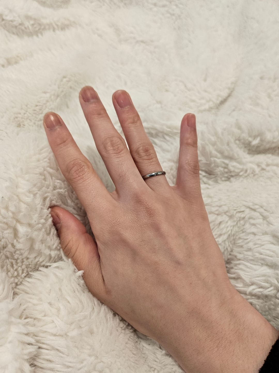 Customer photo review of Everyday Classic Thin Ring Band