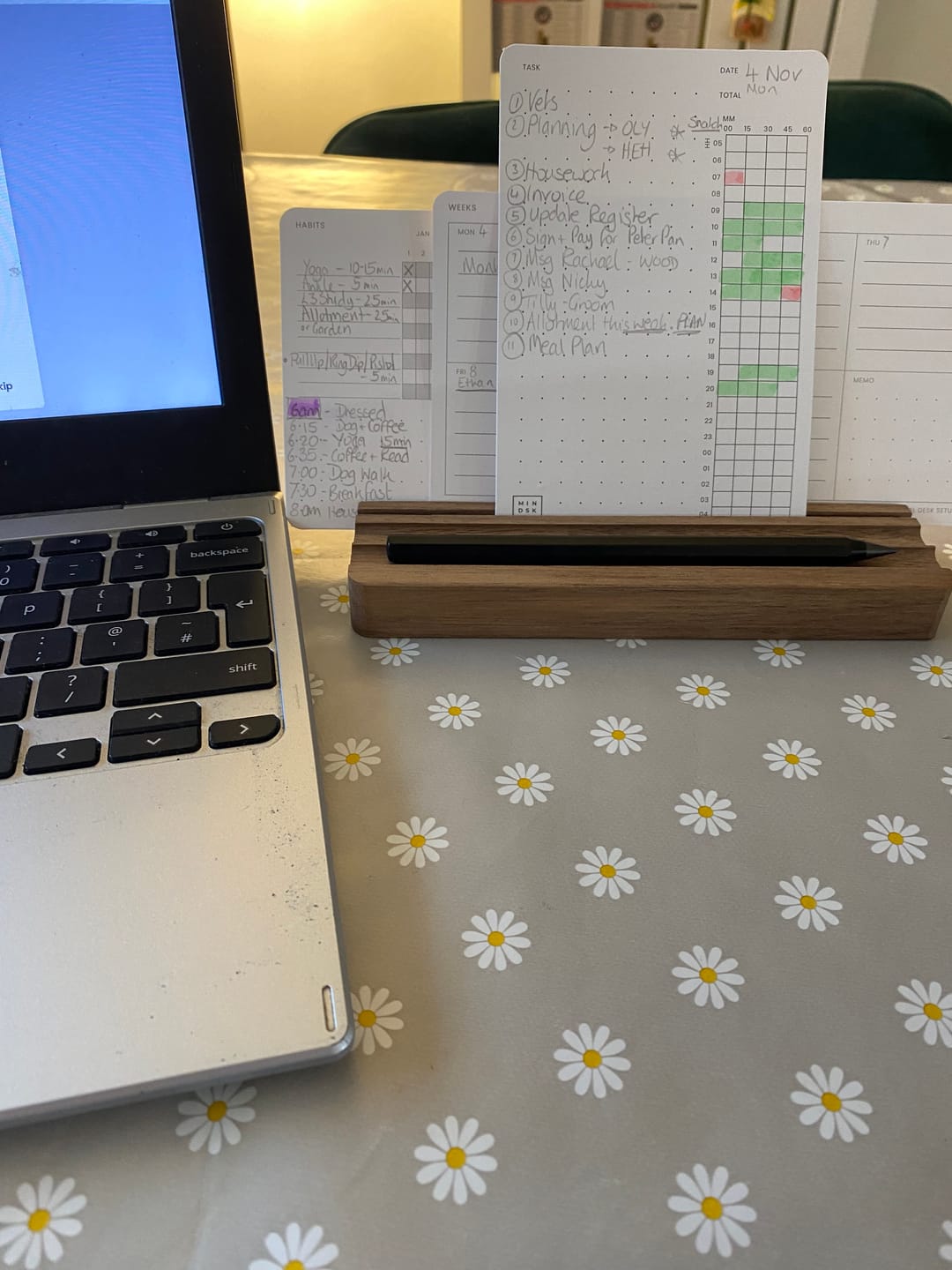 Customer photo review of Task & Time Cards