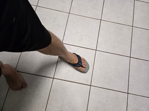 Customer photo review of Ramble Lite - Wide Toe Slippers