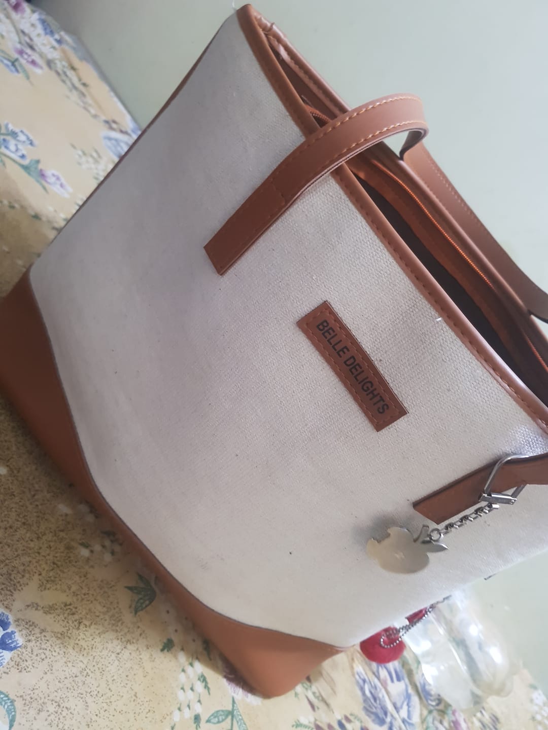 Customer photo review of TOTE BAG BROWN ( pre - order )