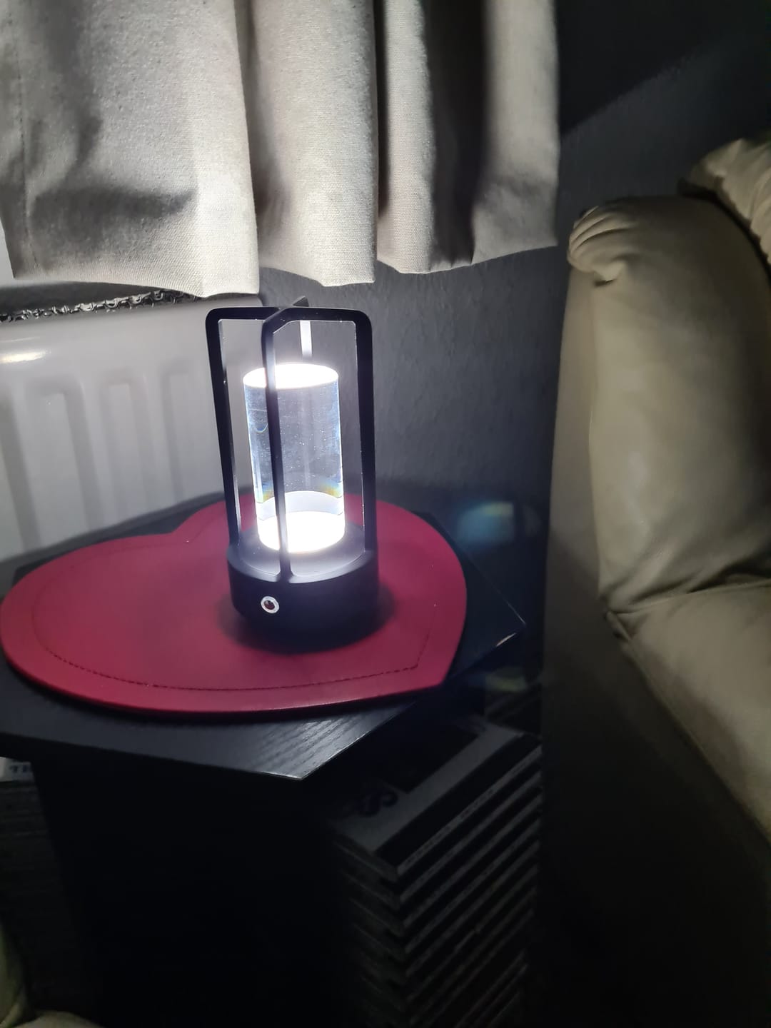 Customer photo review of Modern Cordless Metal Nordic Desk & Table Lamp - Cordless, Rechargeable, LED with Touch Control & Dimming Feature, Suitable for Bedroom, Home, Outdoor - Ideal Night Light for Restaurant and Home Usage