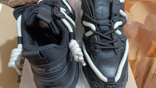 Customer photo review of Vidory Angel Aura Sneaker