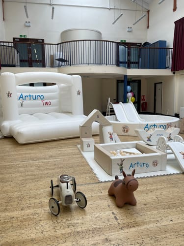 Customer photo review of Midi H Frame (Flat Top) Bouncy Castle