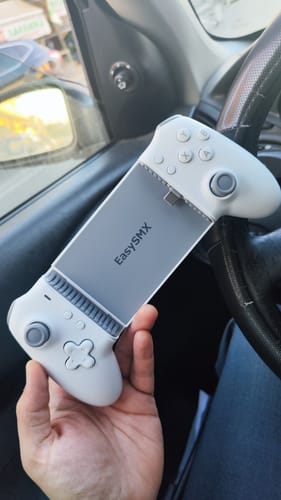Customer photo review of EasySMX® M15 Mobile Gaming Controller For Android and iPhone 15 With Hall Effect sticks and Mechanical buttons