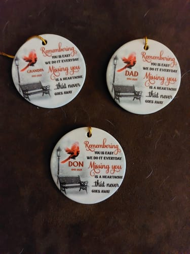 Customer photo review of Cardinals Winter Memorial Personalized Circle Ornament