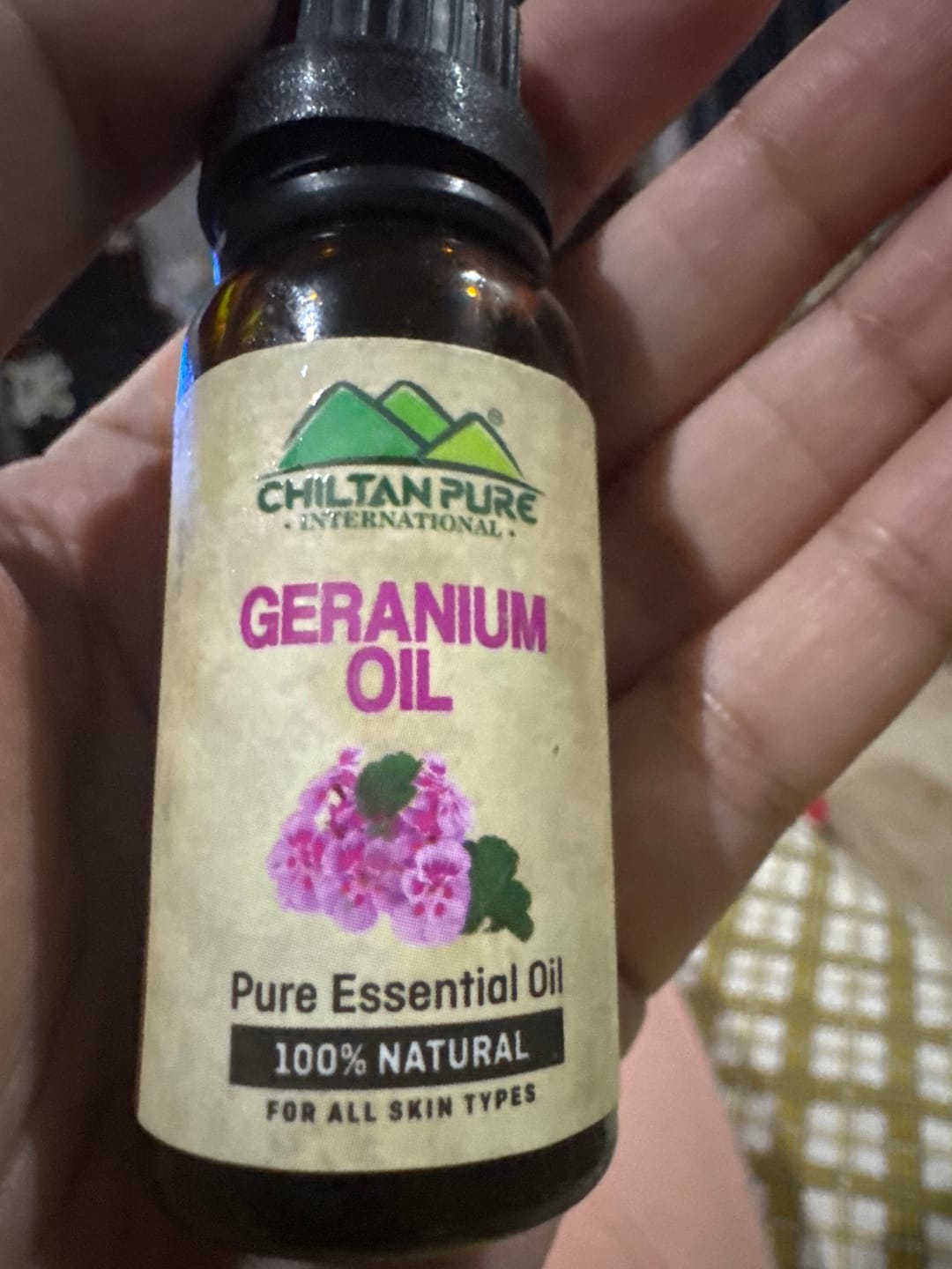 Customer photo review of Geranium Essential Oil – Best Treatment for Insomnia [گل شمعدانی] 20ml