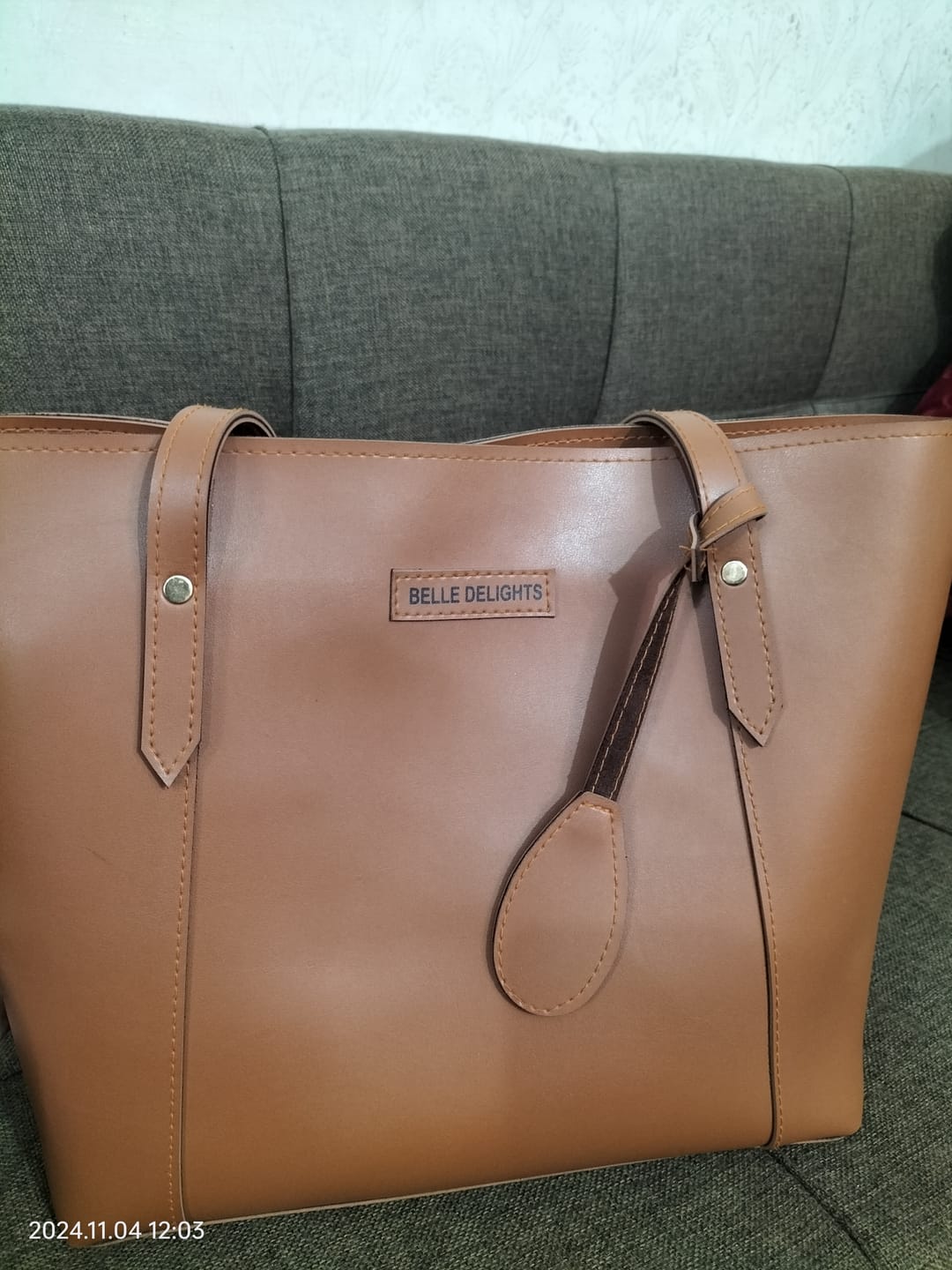 Customer photo review of Brown Belle The Tote Bag  ( pre-order )