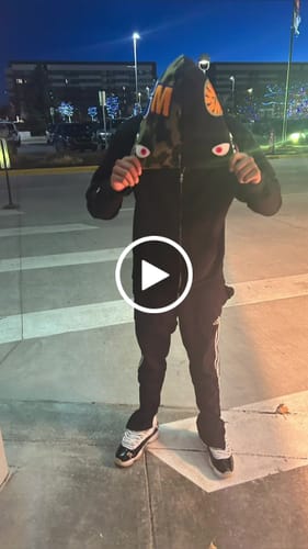 Customer video review of Gallery Dept. Painted Flare SweatPants