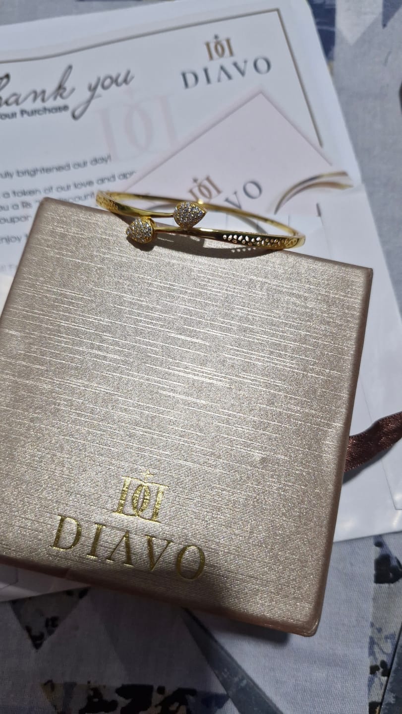 Customer photo review of Divine Foliage Gold-Plated Silver Bangle