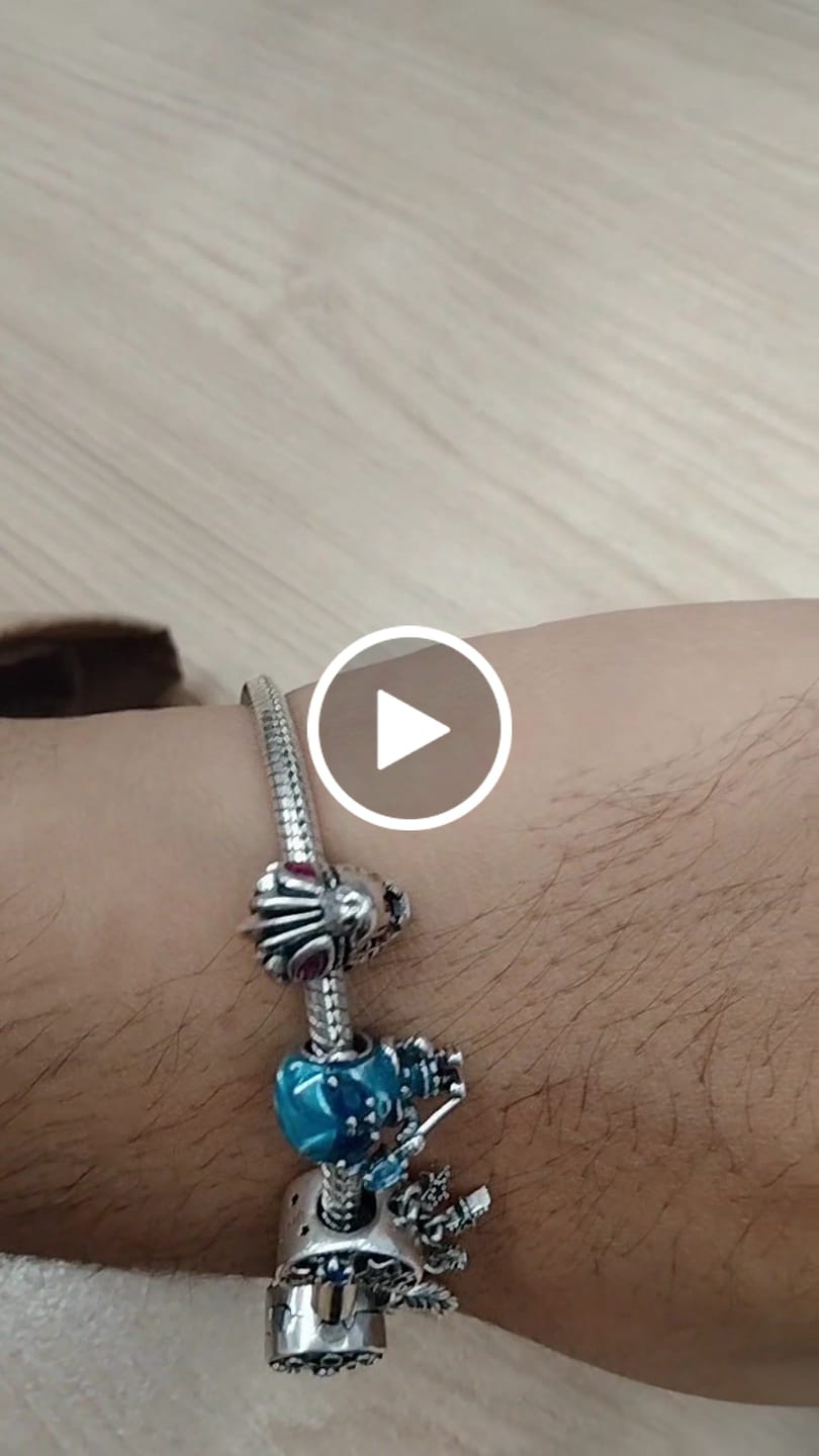 Customer video review of Pulsera Atrapasueños Floral