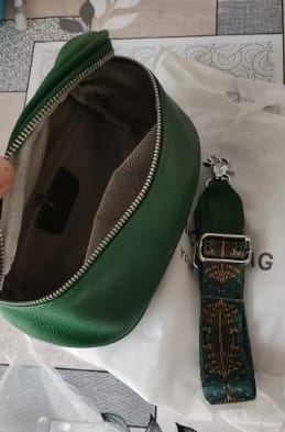 Customer photo review of Sac Banane Cuir Femme Viviana