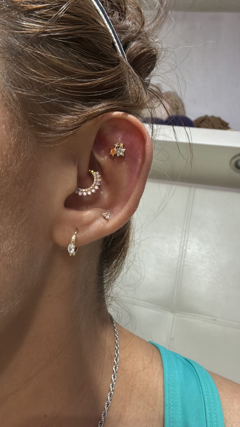 Customer photo review of Piercing Estrellas Rosca Plana