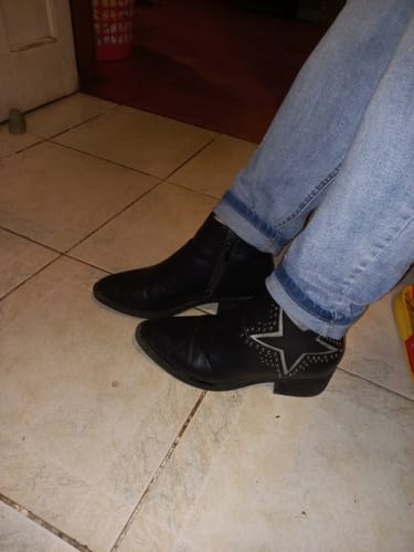 Customer photo review of Botín Negro Mujer 43102