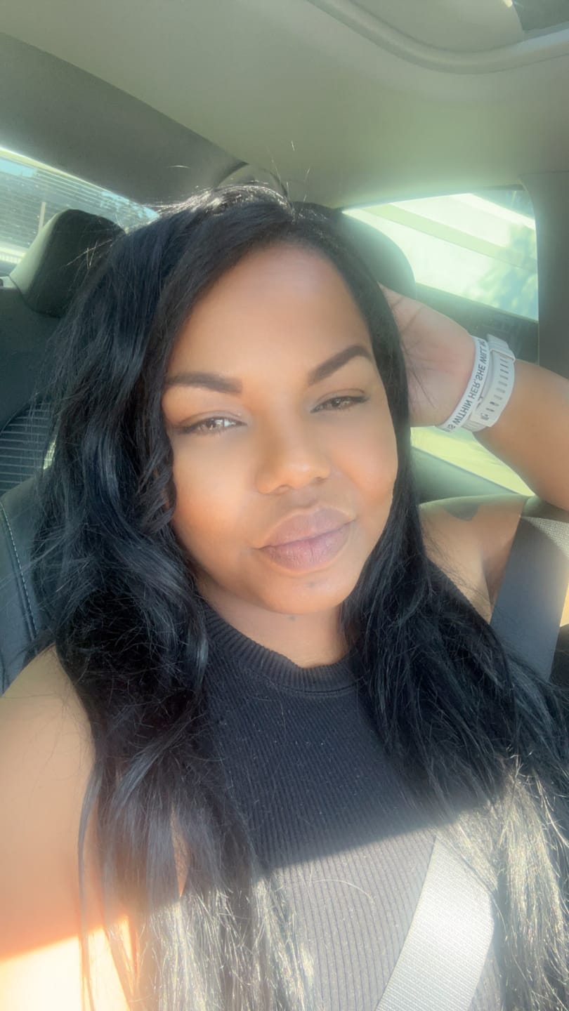 Customer photo review of Cocktail Tequila Sunrise Brown Colored Contact Lenses