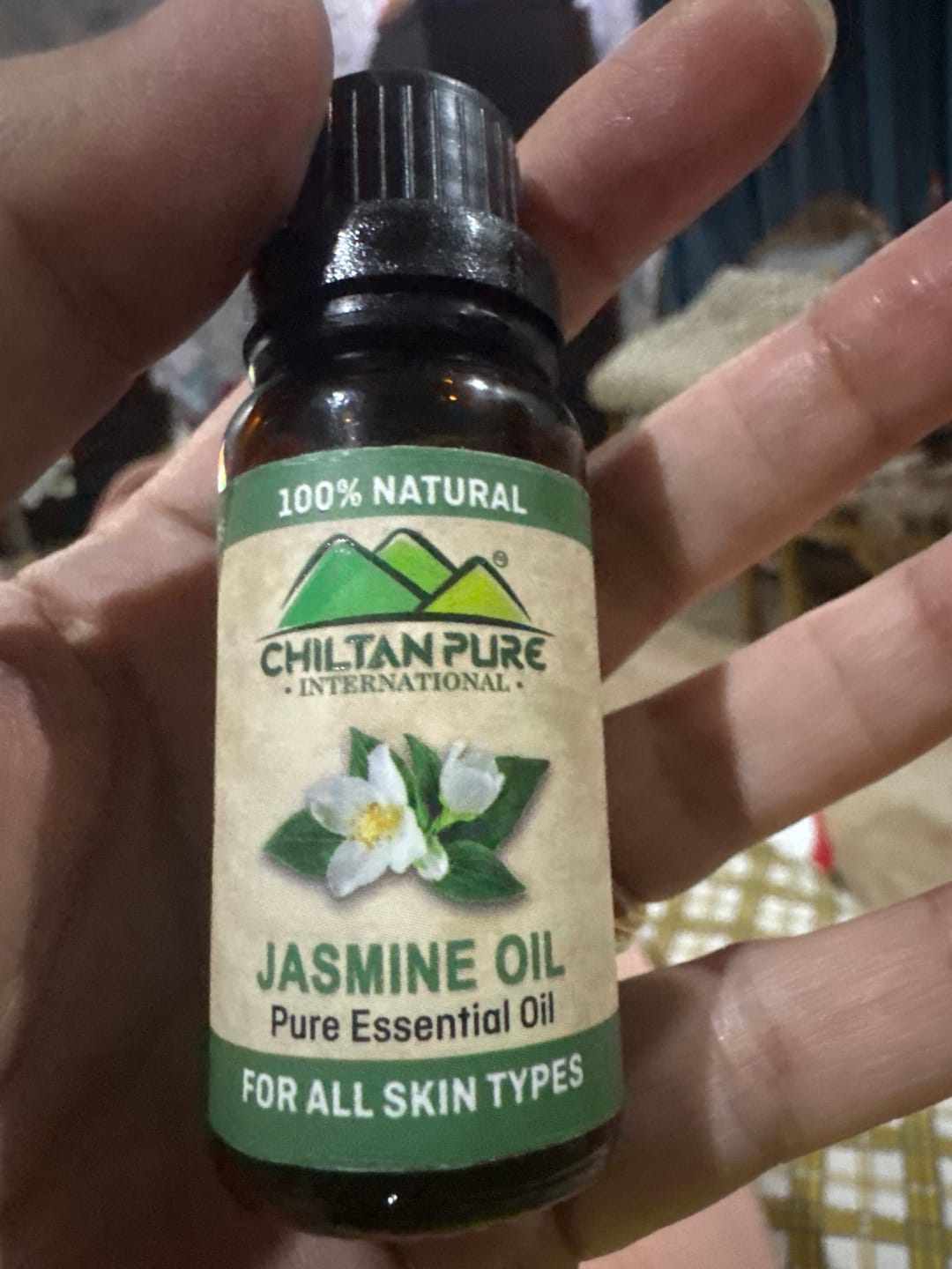 Customer photo review of Cedarwood Essential Oil – Combats Hair Loss, Tightens Muscles, Natural Sedative & Antiseptic 20ml