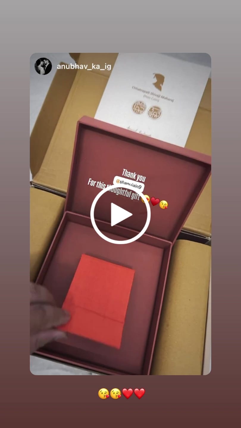 Customer video review of Cufflinks - Chhatrapati Shivaji Maharaj - Hon Coin