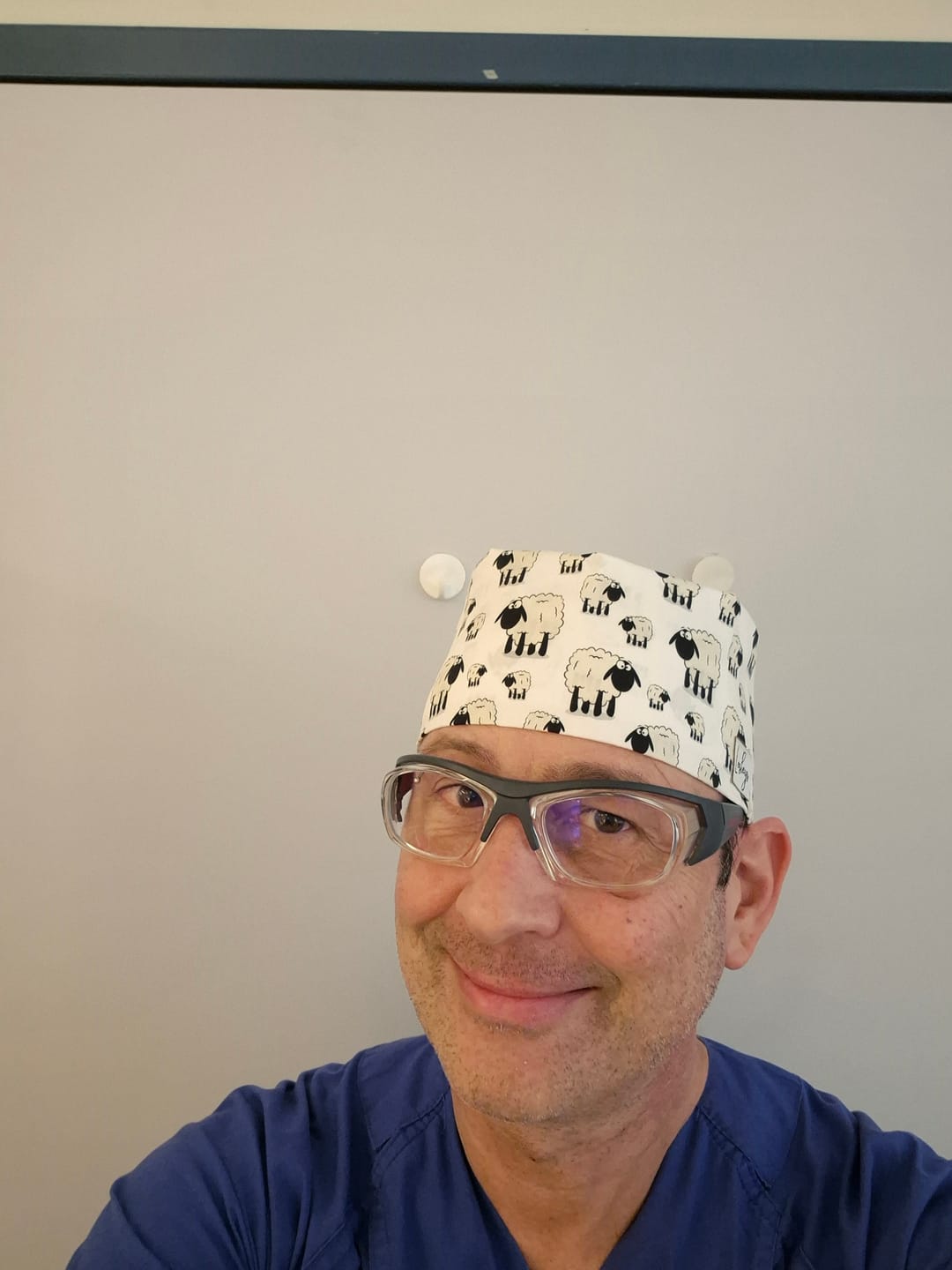 Customer photo review of Bandana OP Haube Schafe