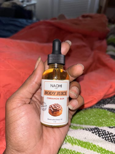 Customer photo review of BOGO Naomi Body Juice Oil