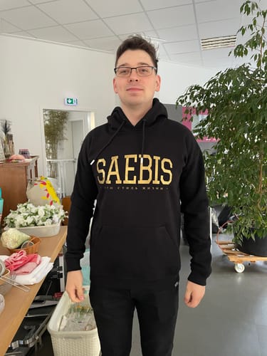 Customer photo review of Lifestyle Herren Hoodie Gold Edition by SAEBIS®