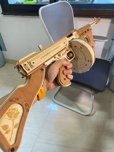 Customer photo review of High-Precision Submachine Gun Model Kit