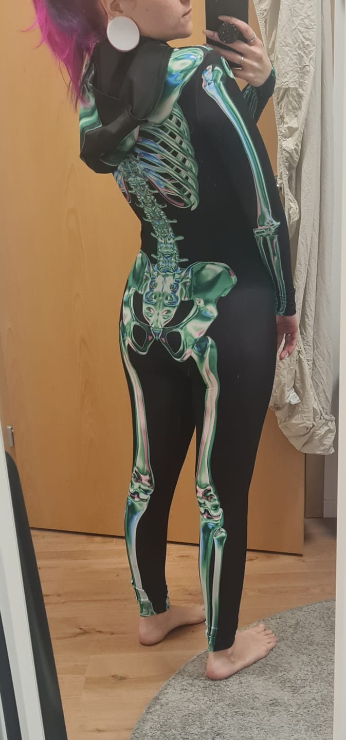 Customer photo review of Emerald Skeleton Hooded Costume