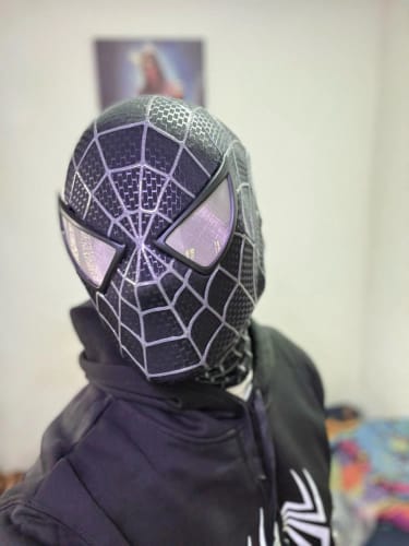 Customer photo review of [NEW] Spidey Gear™ - Tobey Maguire Mask