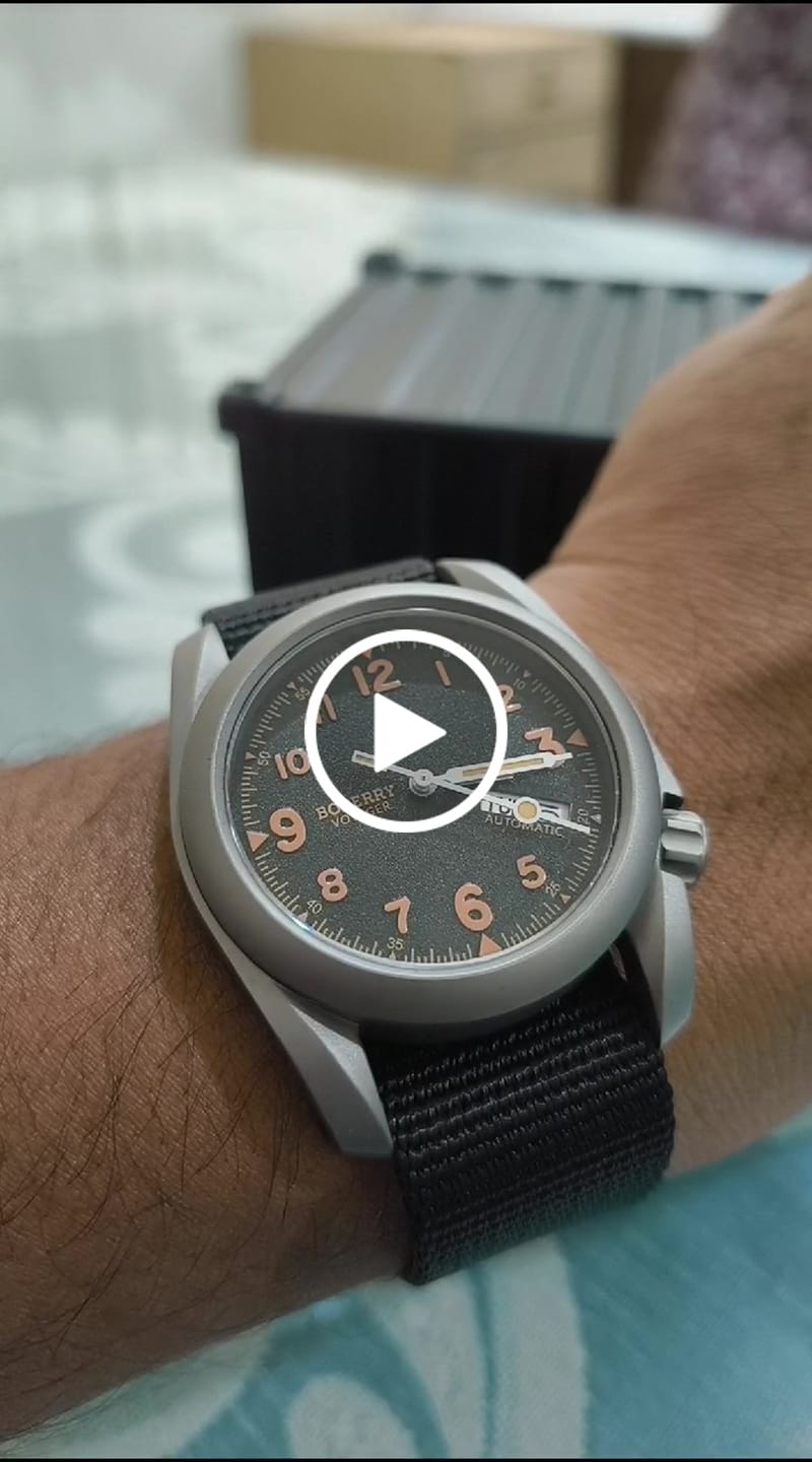Customer video review of VOYAGER - 100M Waterproof Titanium Automatic Field Watch | Volcanic Gray-Day,Date