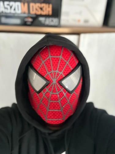 Customer photo review of [NEW] Spidey Gear™ - Tobey Maguire Mask