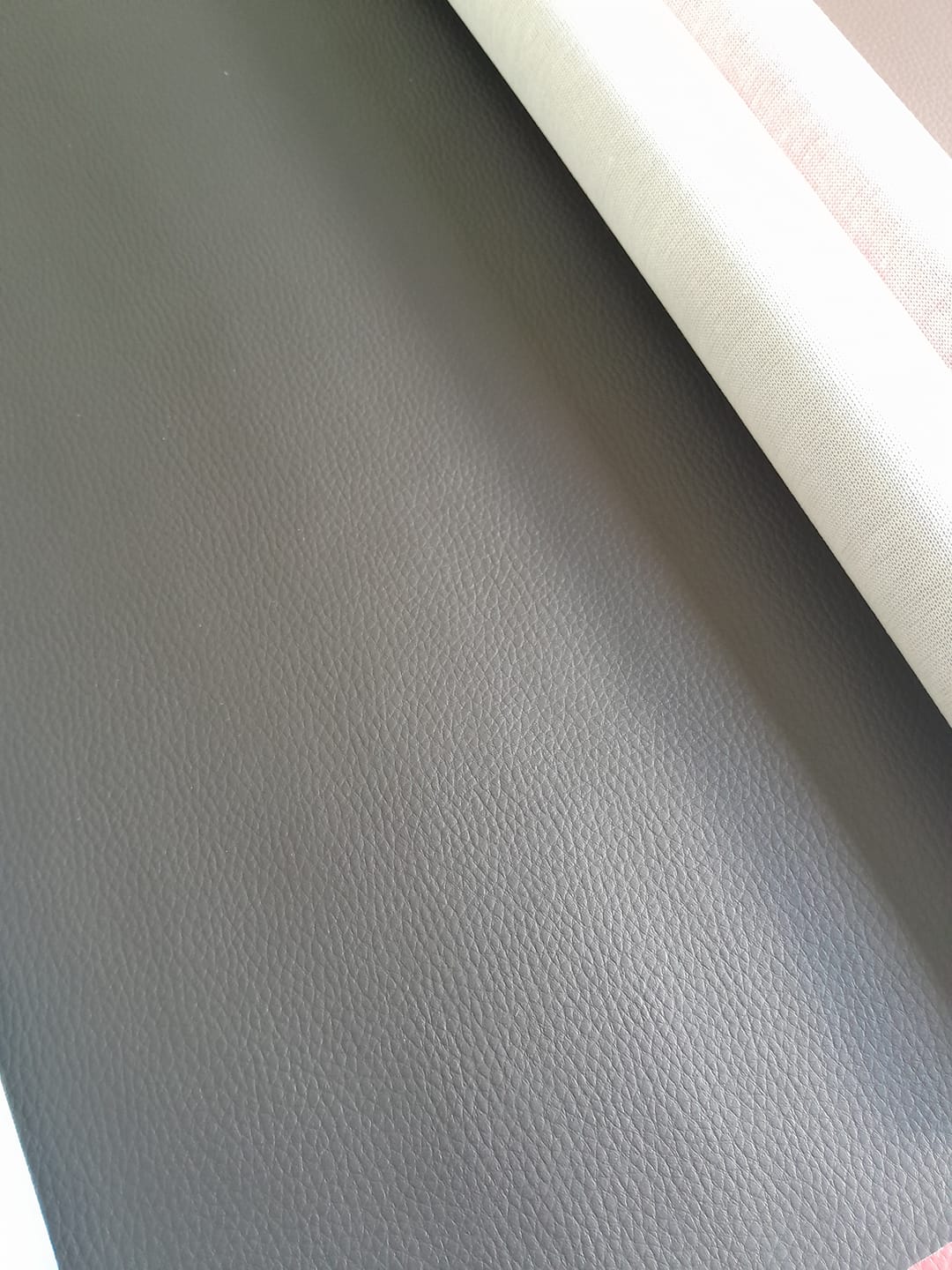 Customer photo review of DOLLARO 0.8MM COM FUNDO DE MALHA COR PRETO