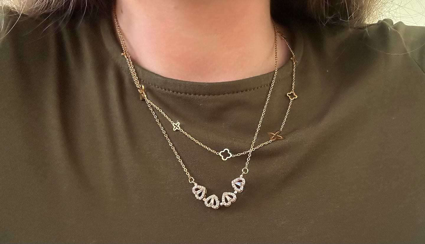 Customer photo review of Fancy Clover Kette | 18K vergoldet