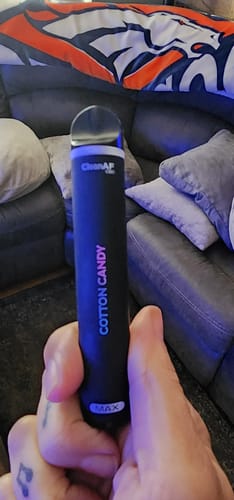 Customer photo review of Cotton Candy CBD Vape Pen - 500mg