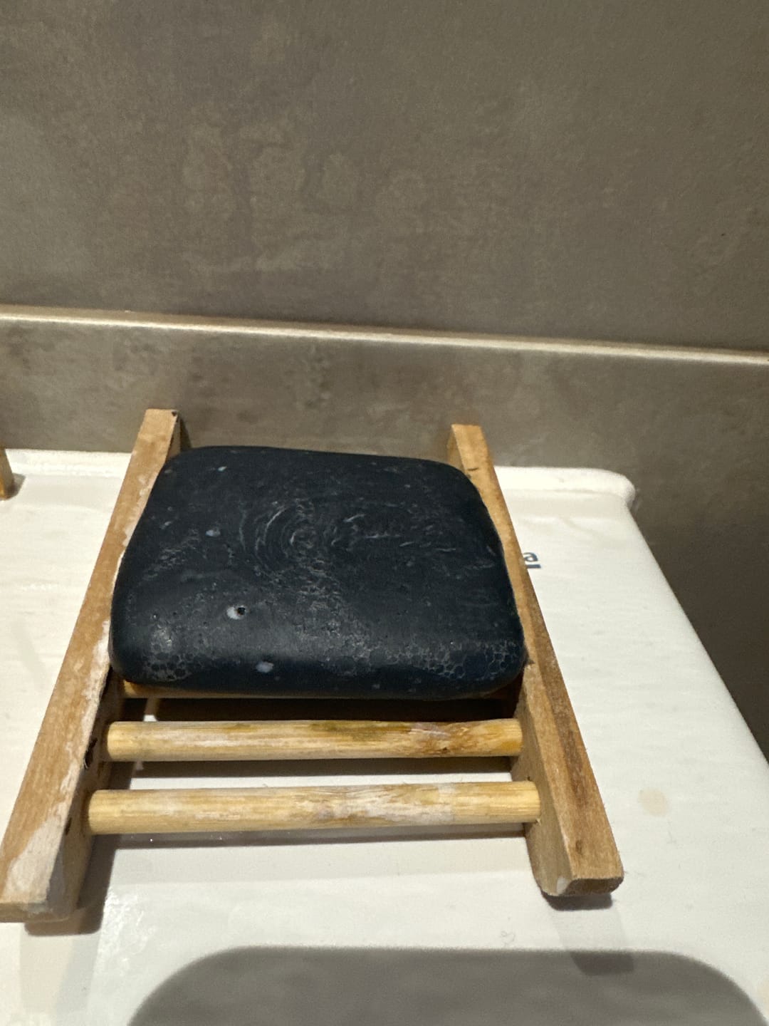 Customer photo review of Tallow & Charcoal Cleansing Soap