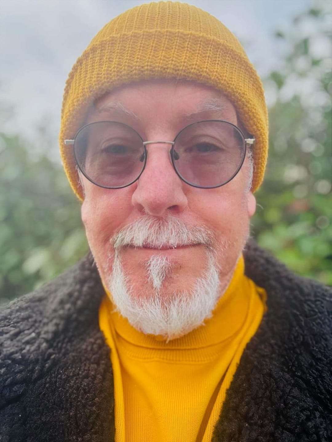 Customer photo review of ROLLNECK - Mustard