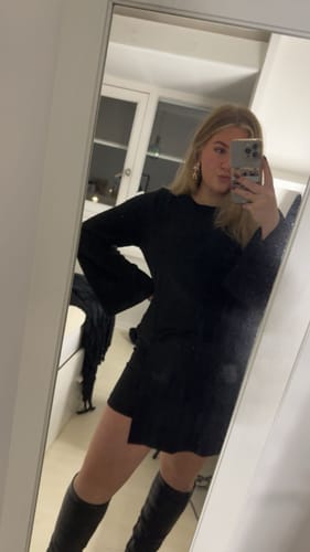 Customer photo review of Skort Ella Zwart