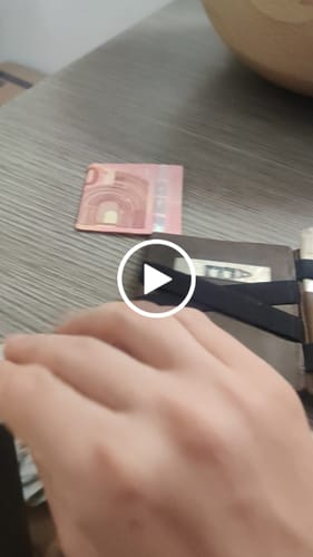 Customer video review of Flap Boy - Magic Wallet with Coin Pocket