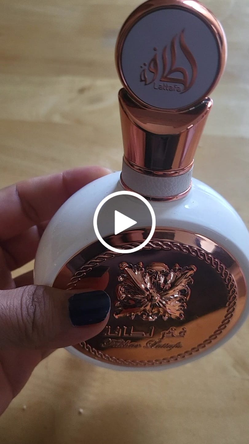 Customer video review of FAKHAR WHITE 100ML - LATTAFA