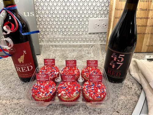 Customer photo review of Pinot Noir '45 + 47'