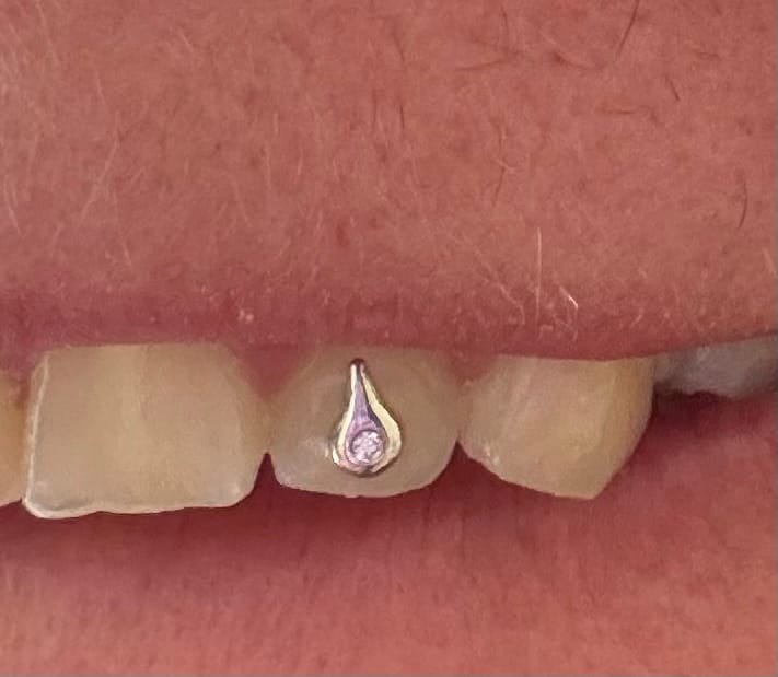 Customer photo review of Droplet w. Diamond White Gold 18-karat